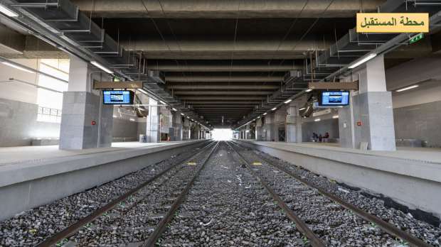 القطار الكهربائي السريع