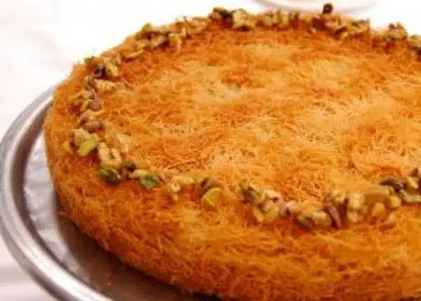 طريقه عمل الكنافه بالمانجو بدون كريمة