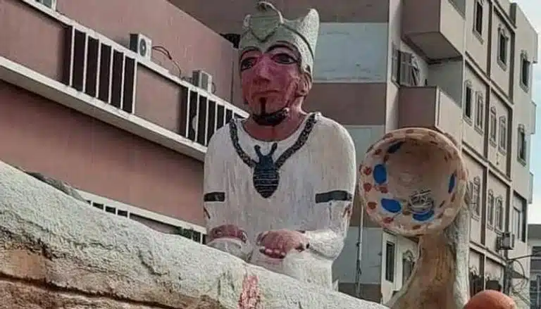 تمثال ابو تيج في اسيوط