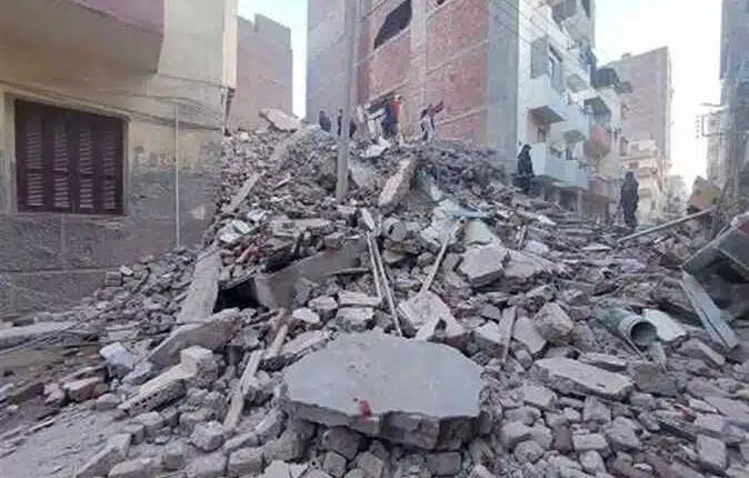 تفاصيل انهيار منزل باسيوط