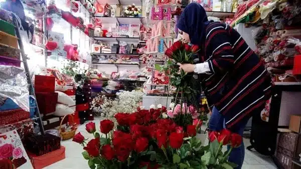 أفكار هدايا عيد الحب 2023 للرجال غير مكلفة