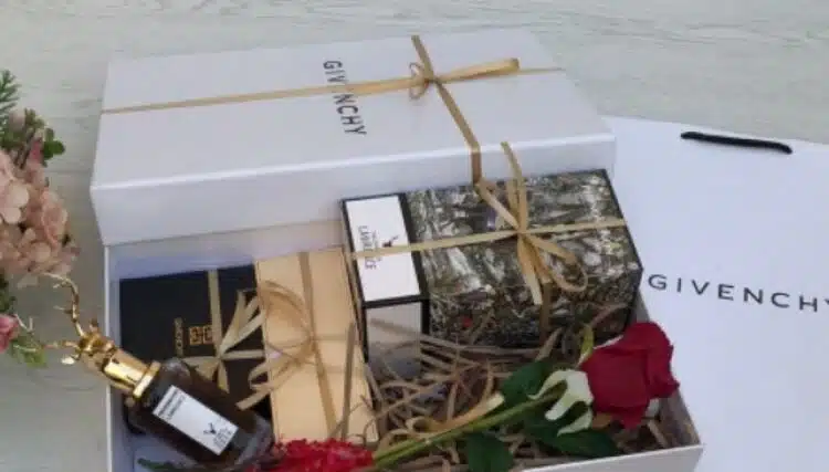 هدايا عيد الحب للمخطوبين 2023