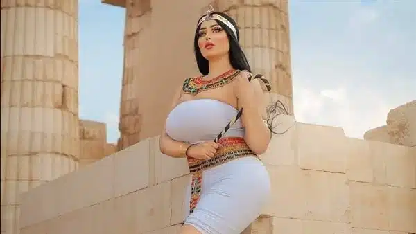 سبب القبض على الموديل سلمى الشيمي