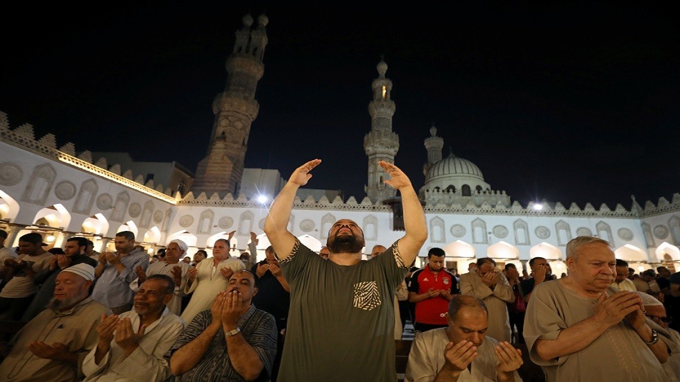 هل يوجد صلاة تراويح يوم 29 رمضان؟