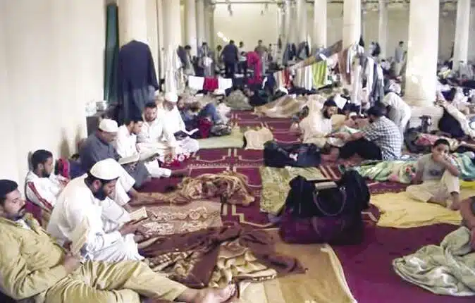 كيف أسجل في اعتكاف رمضان 2023 بمصر؟