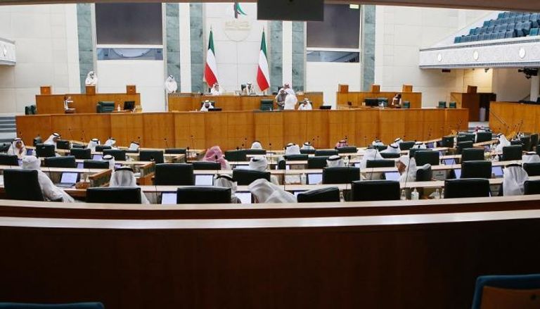 سبب حل مجلس الامة الكويتي