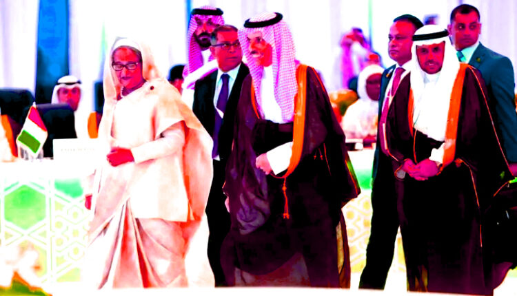 خلال حضور وزير الخارجية للمؤتمر